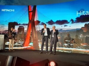 Hitachi Energy inicia construção de nova fábrica em Pindamonhangaba (SP) e promove debate sobre a transição energética no Brasil