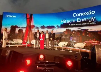 Hitachi Energy inicia construção de nova fábrica em Pindamonhangaba (SP) e promove debate sobre a transição energética no Brasil