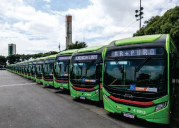 O Brasil está pronto para caminhões e ônibus 100% elétricos