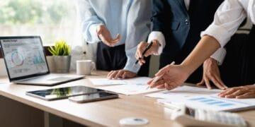 Transição energética impulsiona reposicionamento de carreira no mercado livre de energia