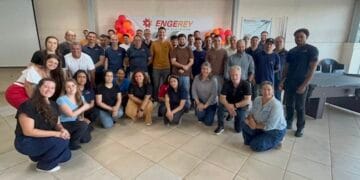 Engerey comemora 24 anos com foco em painéis homologados pela francesa Schneider Electric para evitar paradas em infraestruturas críticas