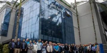 Mais de 1.400 eletricistas participaram de formações da Blumenau Iluminação em 2025