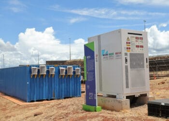 Usina Hidrelétrica Ilha Solteira inaugura laboratório para testes de sistema de armazenamento de energia com baterias