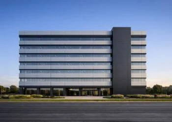 Kingspan sai na frente e lança 1º painel isolante de fachada com certificação ABNT NBR 16951 2021 do país