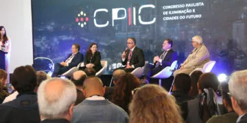 Iluminação pública destrava R$ 32 bilhões e reposiciona COSIP como motor de investimento nas cidades