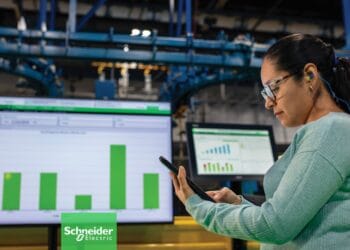 Estudo global mostra que a indústria de energia está acelerando investimentos em operações autônomas até 2030, conforme a IA remodela o desempenho