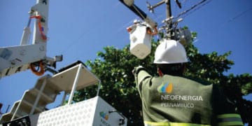 Neoenergia alerta que cerca de 600 mil famílias precisam regularizar cadastro para manter Tarifa Social