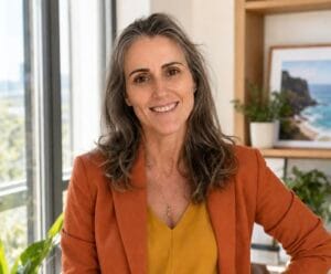 Gisele Abrahão, fundadora e CEO da GVA e da Plataforma Impactos Positivos, destaca a força do Brasil em energia renovável