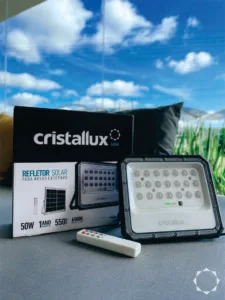 Cristallux completa 12 anos e estreia como expositora internacional