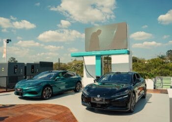 Flash Charging chega ao Brasil e eleva a recarga elétrica à escala do megawatt
