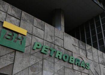 Federação Única dos Petroleiros celebra 73 anos da Petrobrás de olho no futuro
