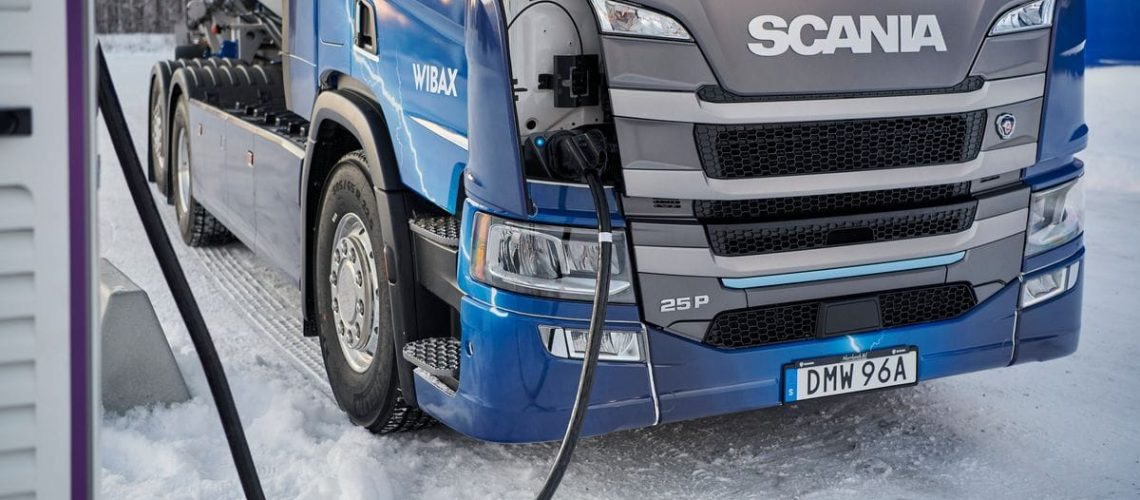 Às vésperas da COP30, Gigantes Elétricos alerta para urgência na eletrificação de caminhões no Brasil
