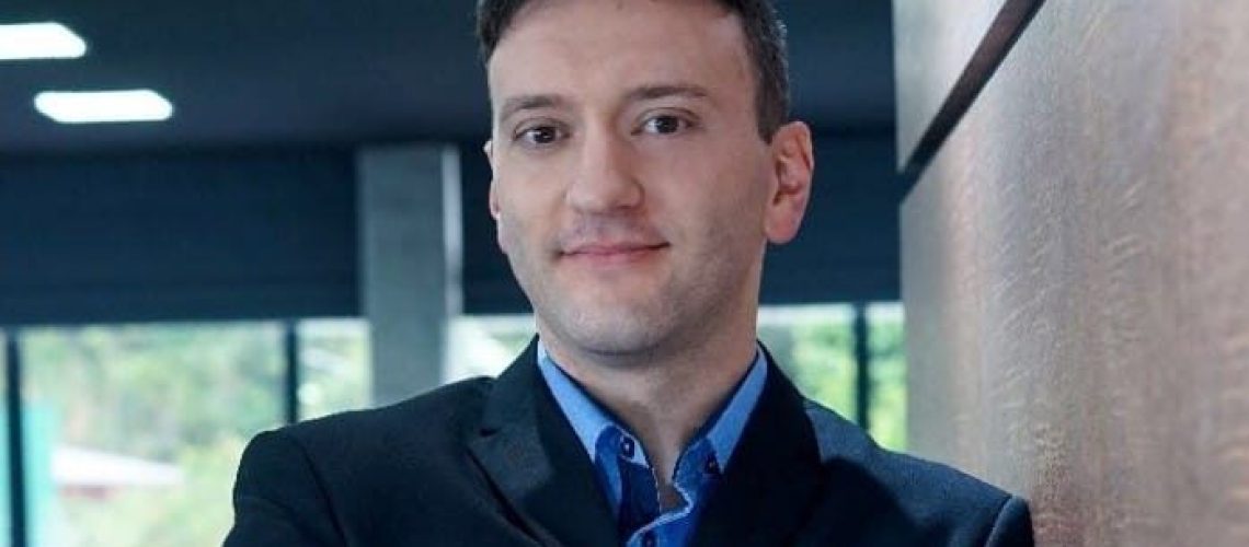 Cenário de contrastes fontes renováveis e setor elétrico