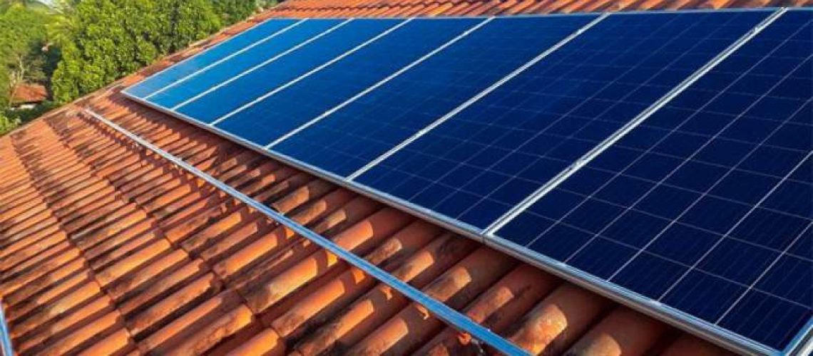 Consumidores têm 100 dias para instalar geração própria de energia solar antes de mudanças nas regras
