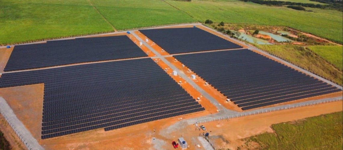 Echoenergia inicia construção de seus primeiros complexos solares fotovoltaicos