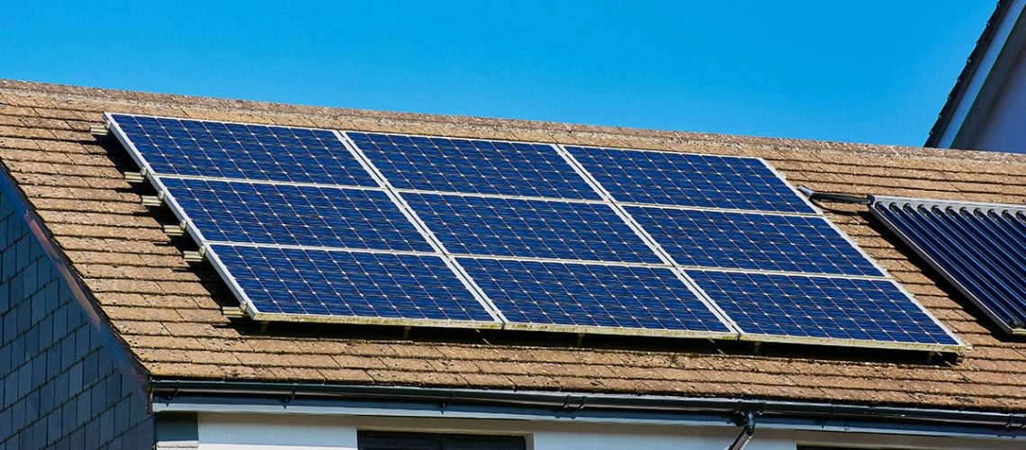 Energia solar nas residências ultrapassa R$ 56 bilhões de investimentos privados no País