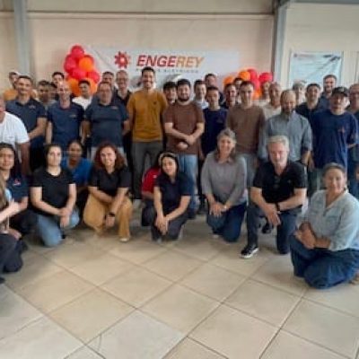 Engerey comemora 24 anos com foco em painéis homologados pela francesa Schneider Electric para evitar paradas em infraestruturas críticas