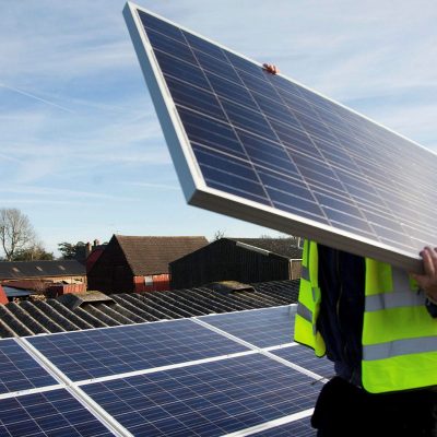 Estado de São Paulo ultrapassa R$ 9,2 bilhões em investimentos e 1,7 gigawatt de potência instalada de energia solar em telhados e pequenos terrenos