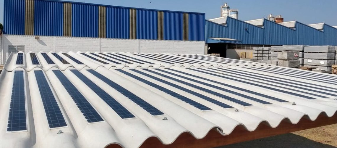 Eternit inicia a comercialização de telhas fotovoltaicas de fibrocimento