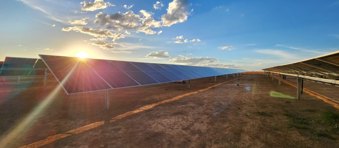 Expansão do Complexo Solar Janaúba impulsiona economia circular e reduz emissões de CO₂