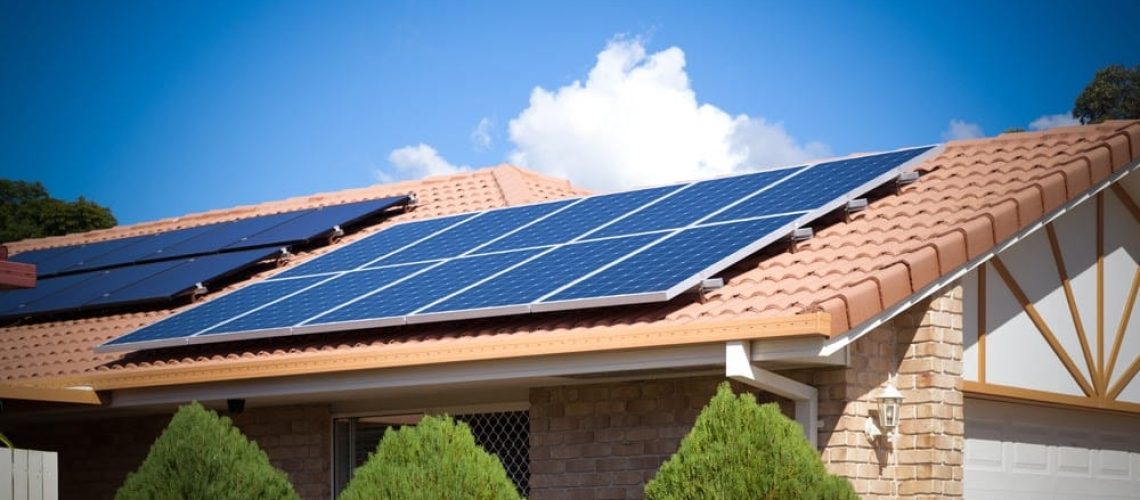 Geração própria de energia solar atinge 23 gigawatts e ultrapassa 3 milhões de unidades consumidoras atendidas no Brasil
