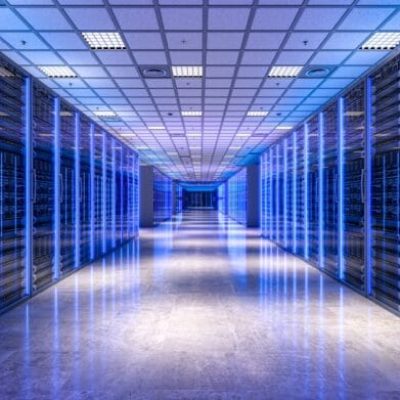 Infraestrutura elétrica definirá se Brasil chegará até 26 GW ou até 45 GW em data centers até 2050, aponta estudo