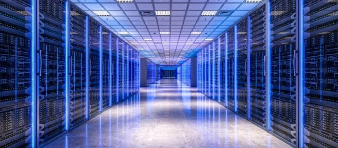 Infraestrutura elétrica definirá se Brasil chegará até 26 GW ou até 45 GW em data centers até 2050, aponta estudo
