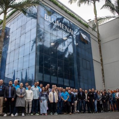 Mais de 1.400 eletricistas participaram de formações da Blumenau Iluminação em 2025