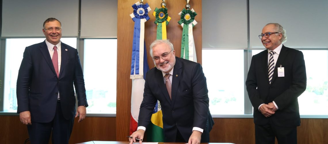 Petrobras assina memorando de entendimento com TotalEnergies e Casa dos Ventos para avaliação de oportunidades em energias renováveis
