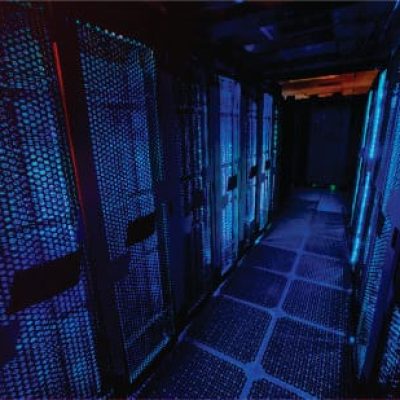 Problemas elétricos são causa de mais de 50% das falhas críticas em data centers