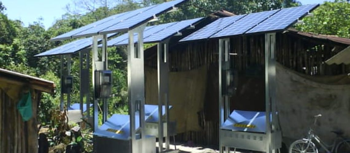 São necessários até 15 milhões de módulos fotovoltaicos para implementar o Programa Luz Para Todos, aponta estudo do IEMA