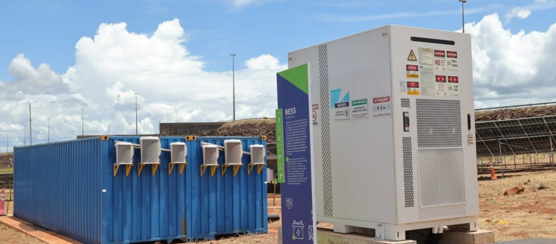 Usina Hidrelétrica Ilha Solteira inaugura laboratório para testes de sistema de armazenamento de energia com baterias