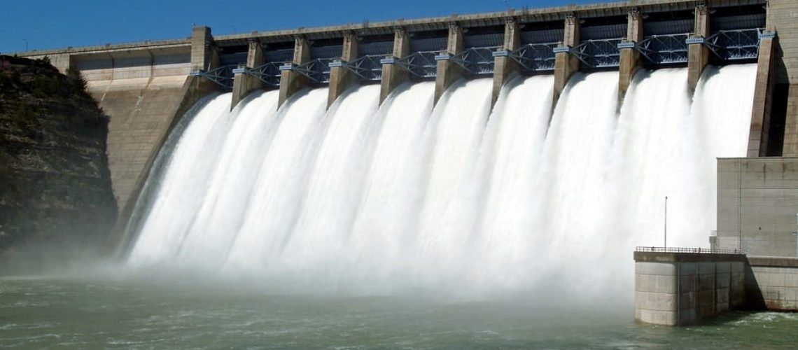Usinas hidrelétricas reduzem gases de efeito estufa e promovem desenvolvimento sustentável